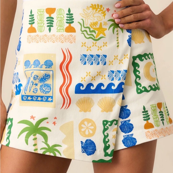 Colorful Patterned Skort - Picture 4 of 4